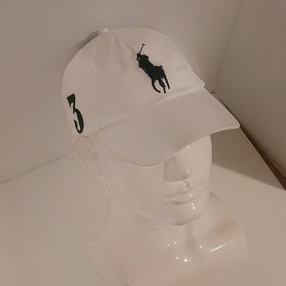 Polo 🏇Winter White 🌲
